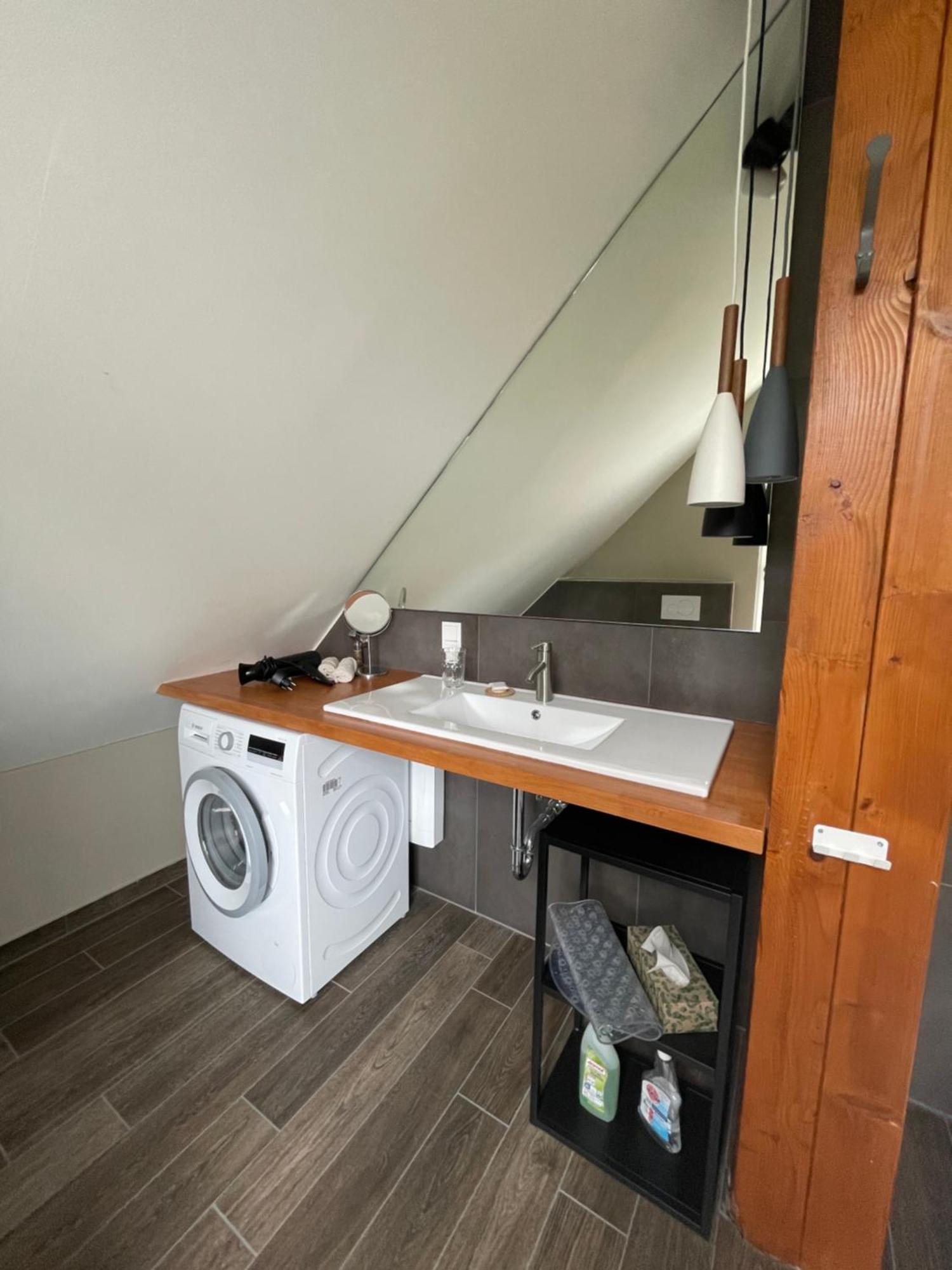 Luxus Lindenhof Apartments -Ferienwohnungen In Friesland An Der Nordsee Am Naturschutzgebiet Urwald Neuenburg  Cameră foto